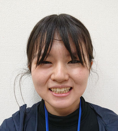 あきやま なぎ